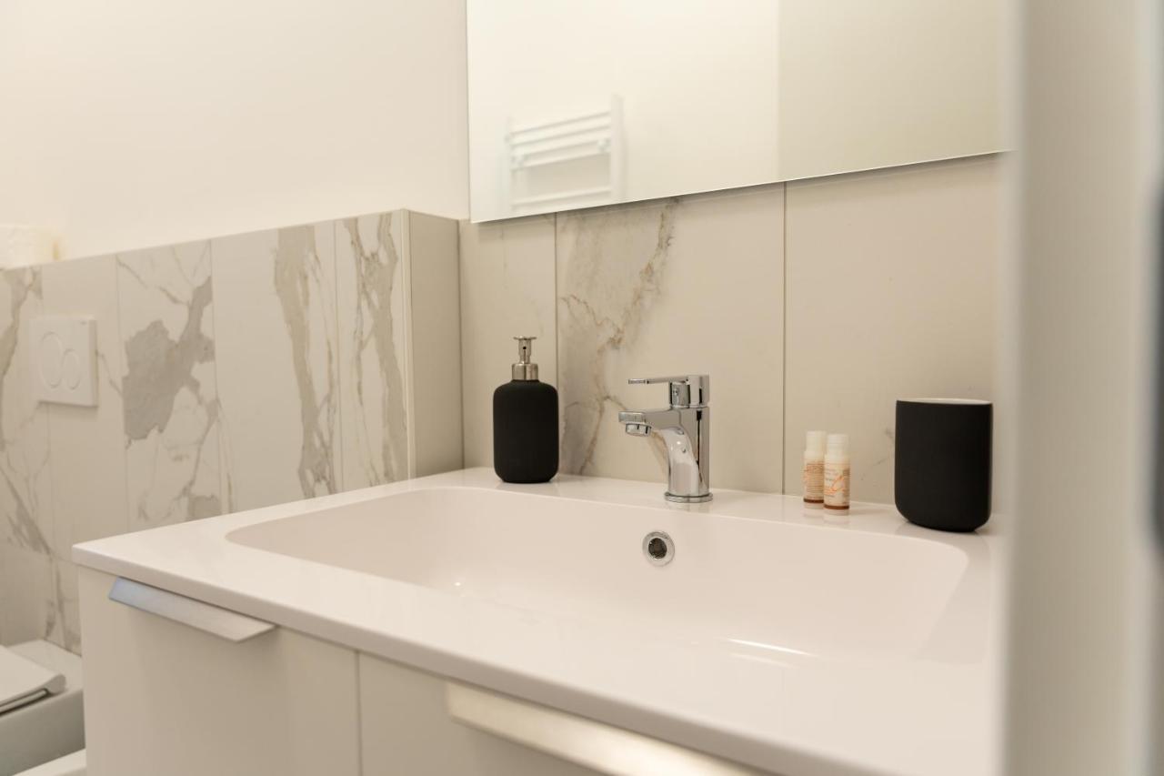 15Min Metro Duomo - Rho Fiera - Skyscraper Kitchen Apartment Милано Екстериор снимка