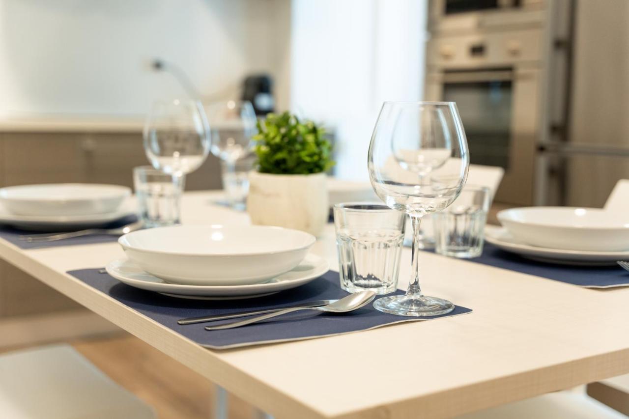 15Min Metro Duomo - Rho Fiera - Skyscraper Kitchen Apartment Милано Екстериор снимка