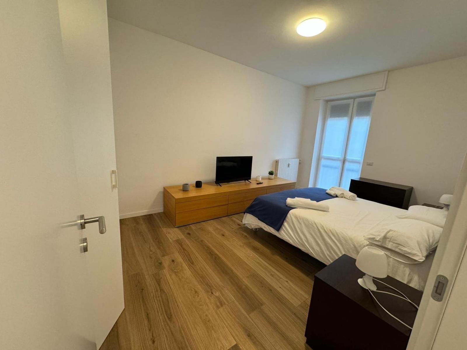 15Min Metro Duomo - Rho Fiera - Skyscraper Kitchen Apartment Милано Екстериор снимка